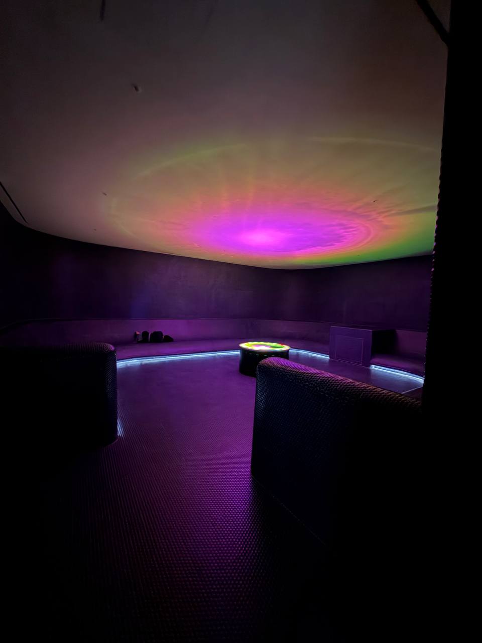 Cimer Spa Wave Dream Room with aurora ceiling projection