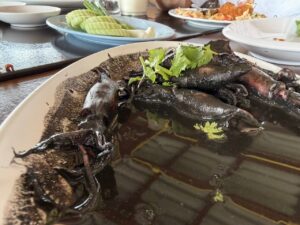 Lunch at the Fishing Pier: Bangsaray Seafood Restaurant Review