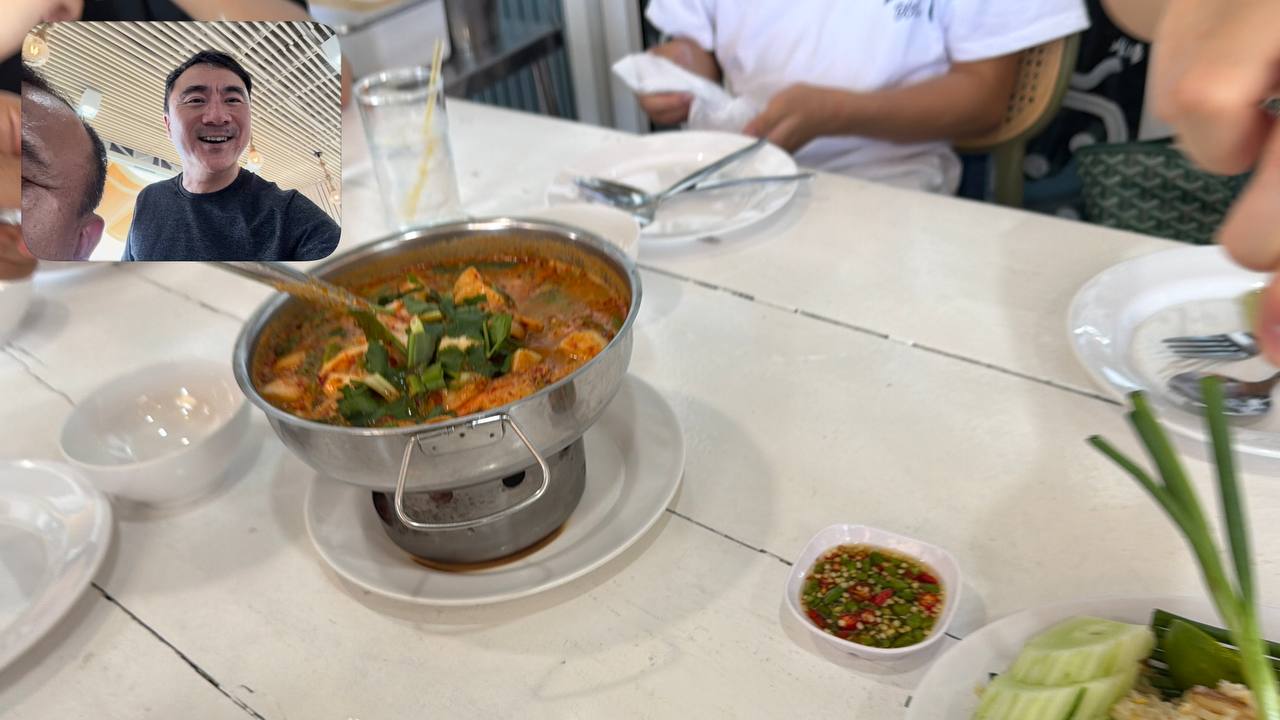 tom yum shrimp hot pot So Tai Seafood Pattaya