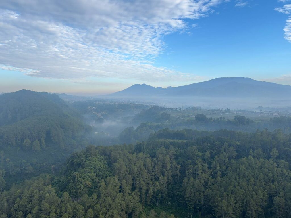 Tebing Keraton at Dawn: Why You Should Set Your Alarm for 5am in Bandung